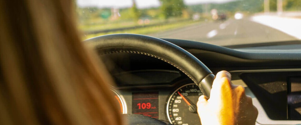 100 € d'aide carburant pour les indépendants grands rouleurs : comment en profiter ?