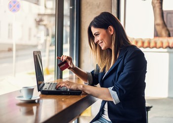 Encaissez vos clients sans effort grâce au paiement en ligne !
